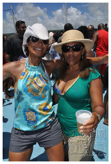 booze_cruise_2010_pt1-237