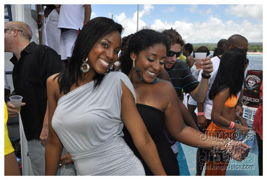 booze_cruise_2010_pt1-240