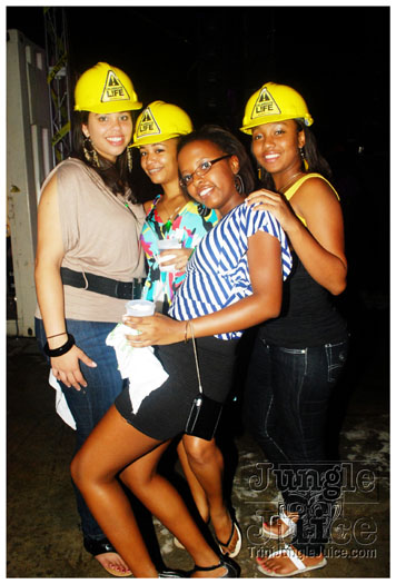caution_2010-011