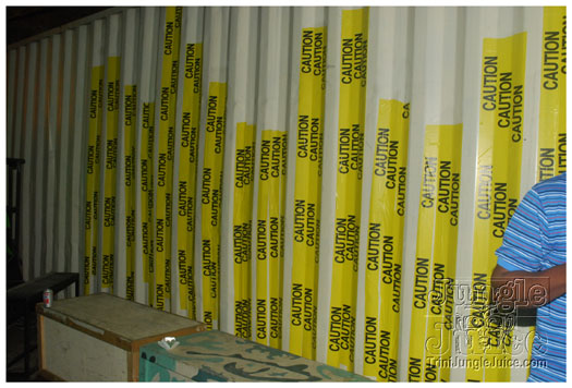 caution_2010-013