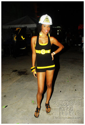caution_2010-016