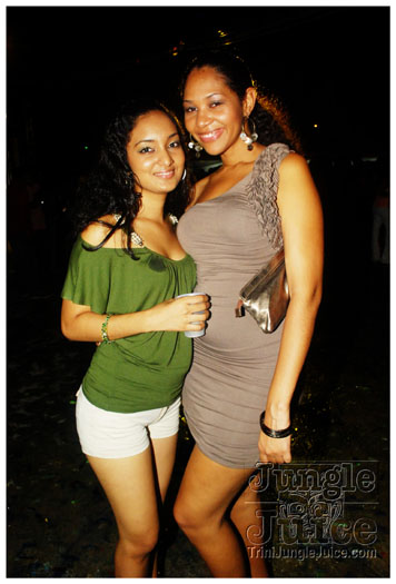 caution_2010-021