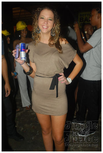 caution_2010-027