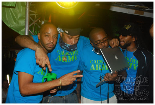 caution_2010-135