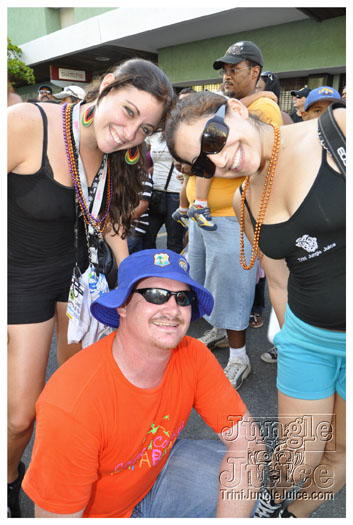 cayman_carnival_batabano_2010_pt3-124