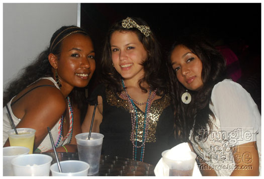 celebrity_sep25-011