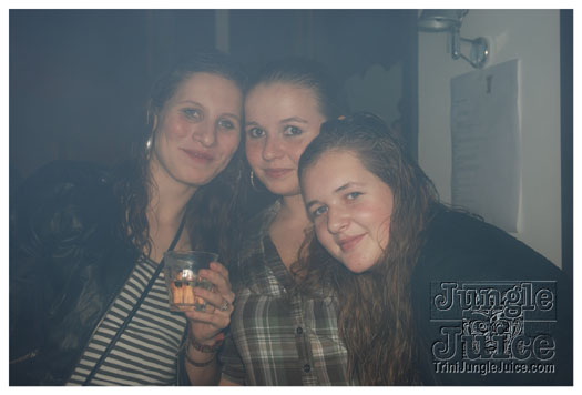 club_chu_chu_opening_nov2010-002