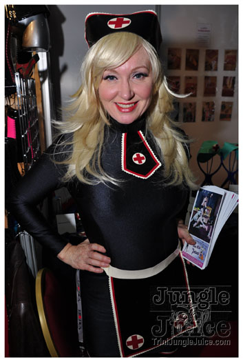 erotica_2010_nov20-002