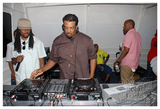 flaunt_boatride_july27-071