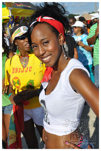 houston_parade_jul4_2010_pt1-126