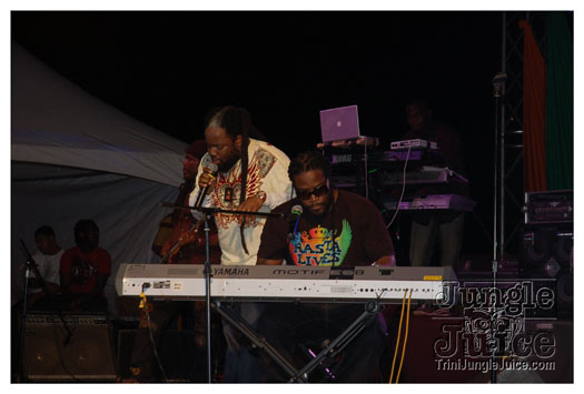 i_am_legend_3_apr3-115