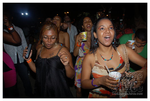 i_am_legend_3_apr3-148