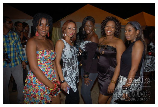 i_am_legend_3_apr3-159