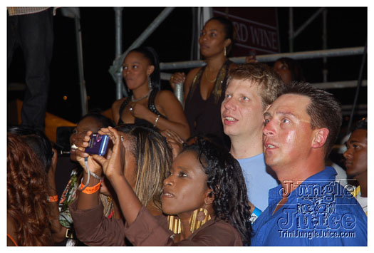 i_am_legend_3_apr3-177