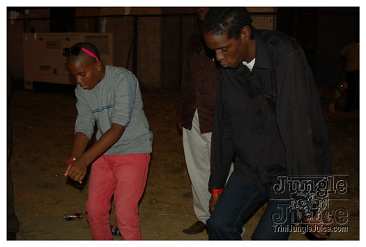 i_am_legend_3_apr3-194