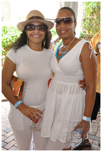 indigo_2010-057