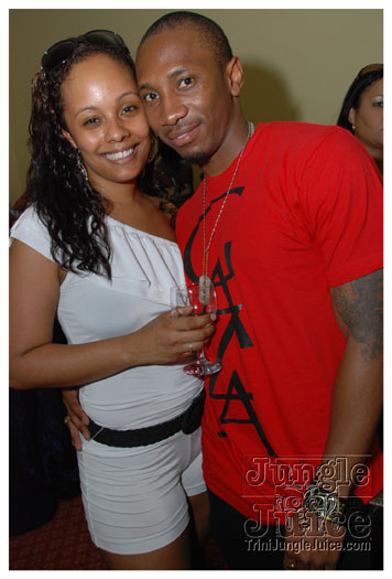 indigo_2010-071