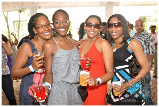 indigo_2010-077