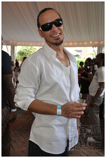 indigo_2010-114