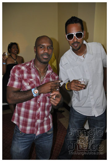 indigo_2010-116