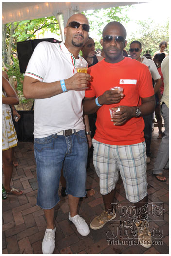 indigo_2010-135