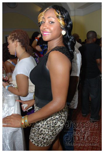 indigo_2010-172