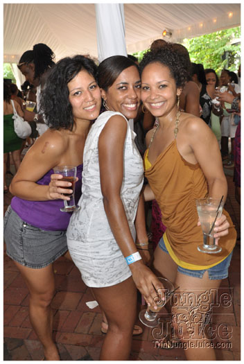 indigo_2010-175
