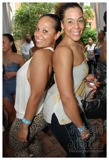 indigo_2010-214