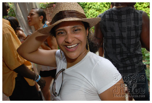 indigo_2010-222