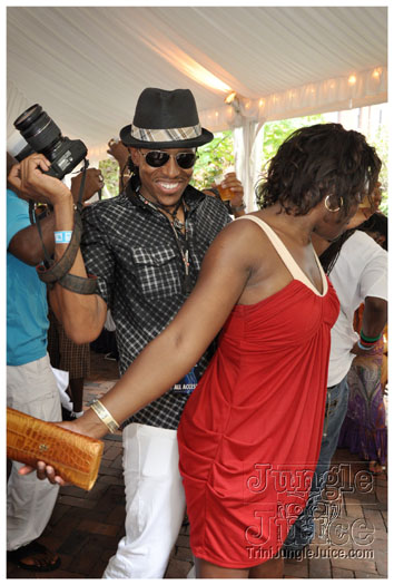 indigo_2010-230