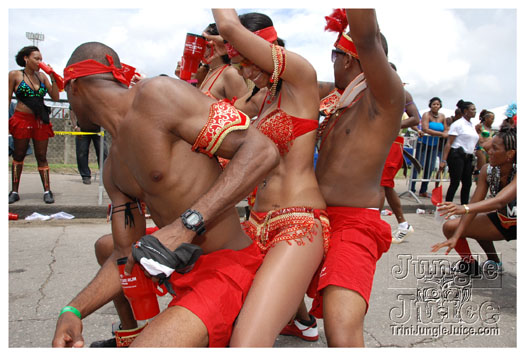kadooment_day_2010_pt1-154