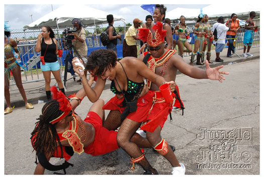 kadooment_day_2010_pt1-157