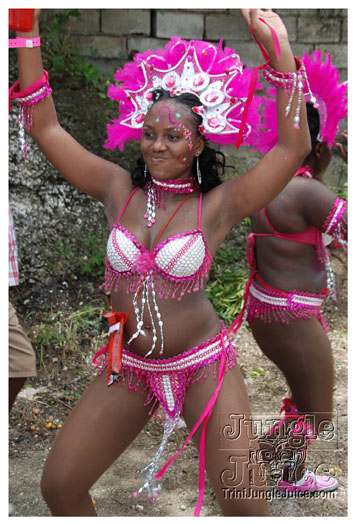 kadooment_day_2010_pt1-184