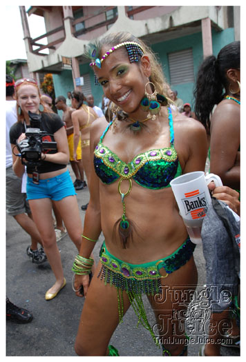 kadooment_day_2010_pt1-201