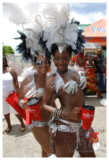 kadooment_day_2010_pt1-222