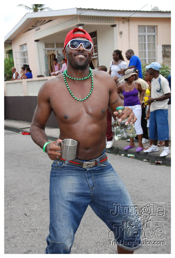 kadooment_day_2010_pt1-243