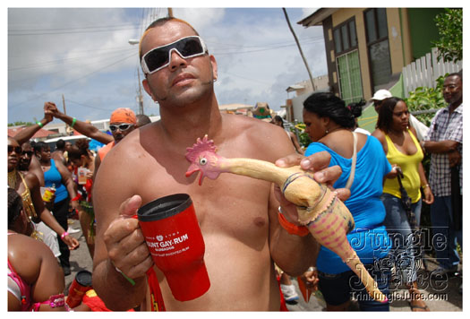 kadooment_day_2010_pt1-253