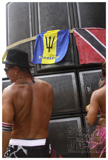 kadooment_day_2010_pt2-051