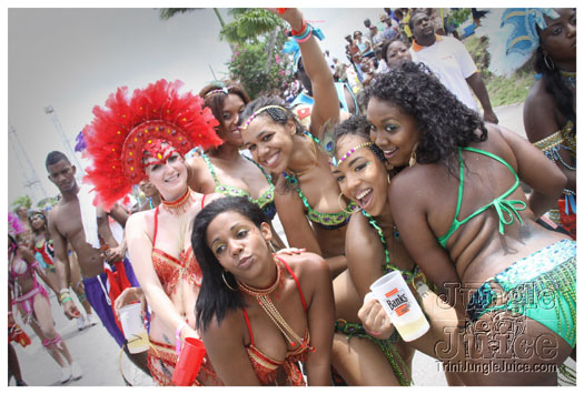 kadooment_day_2010_pt2-107