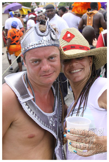 kadooment_day_2010_pt2-210