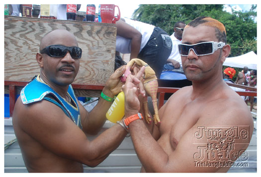 kadooment_day_2010_pt3-144