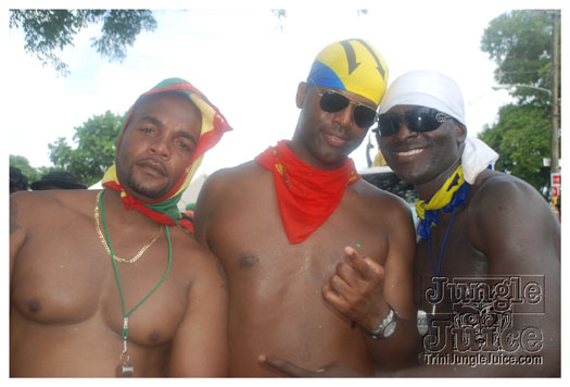 kadooment_day_2010_pt3-177