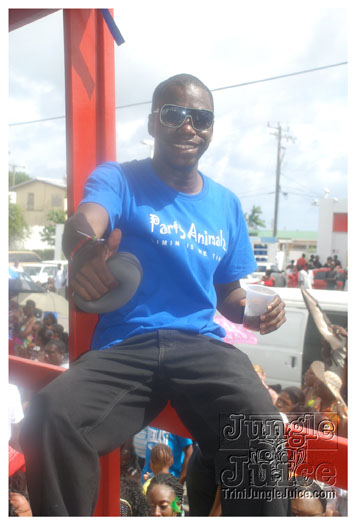 kadooment_day_2010_pt3-192