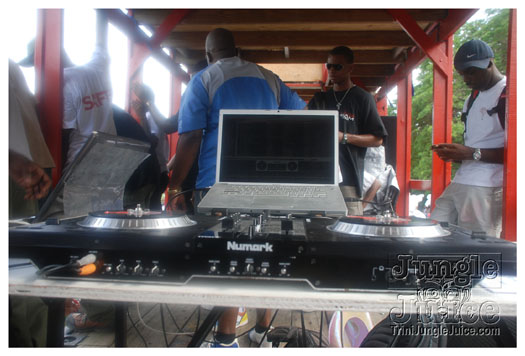 kadooment_day_2010_pt3-227