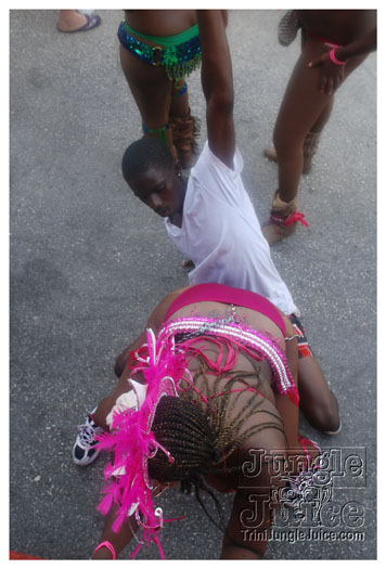 kadooment_day_2010_pt3-229