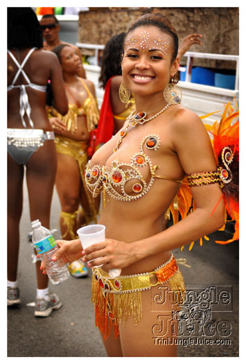 kadooment_day_2010_pt4-106