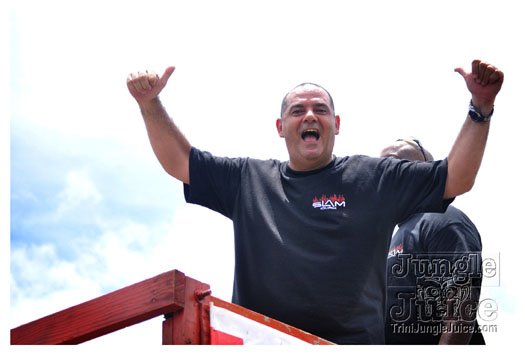 kadooment_day_2010_pt4-125