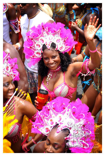 kadooment_day_2010_pt4-142