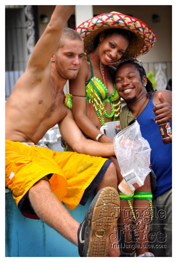 kadooment_day_2010_pt4-162