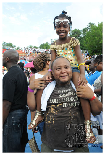 machel_six_flags_2010-027
